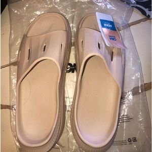 Hoka Slides